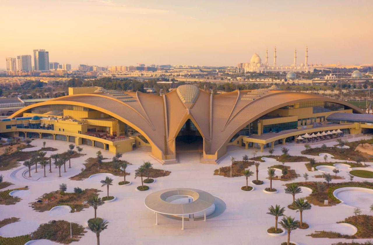 Erth Abu Dhabi Hotel Exterior foto