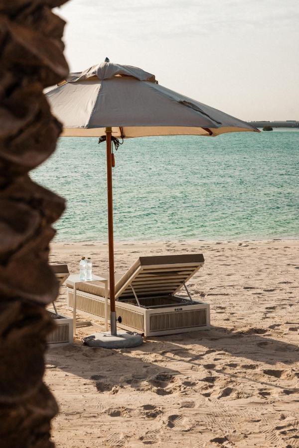 Erth Abu Dhabi Hotel Exterior foto