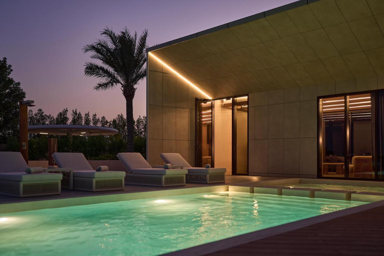 Erth Abu Dhabi Hotel Exterior foto