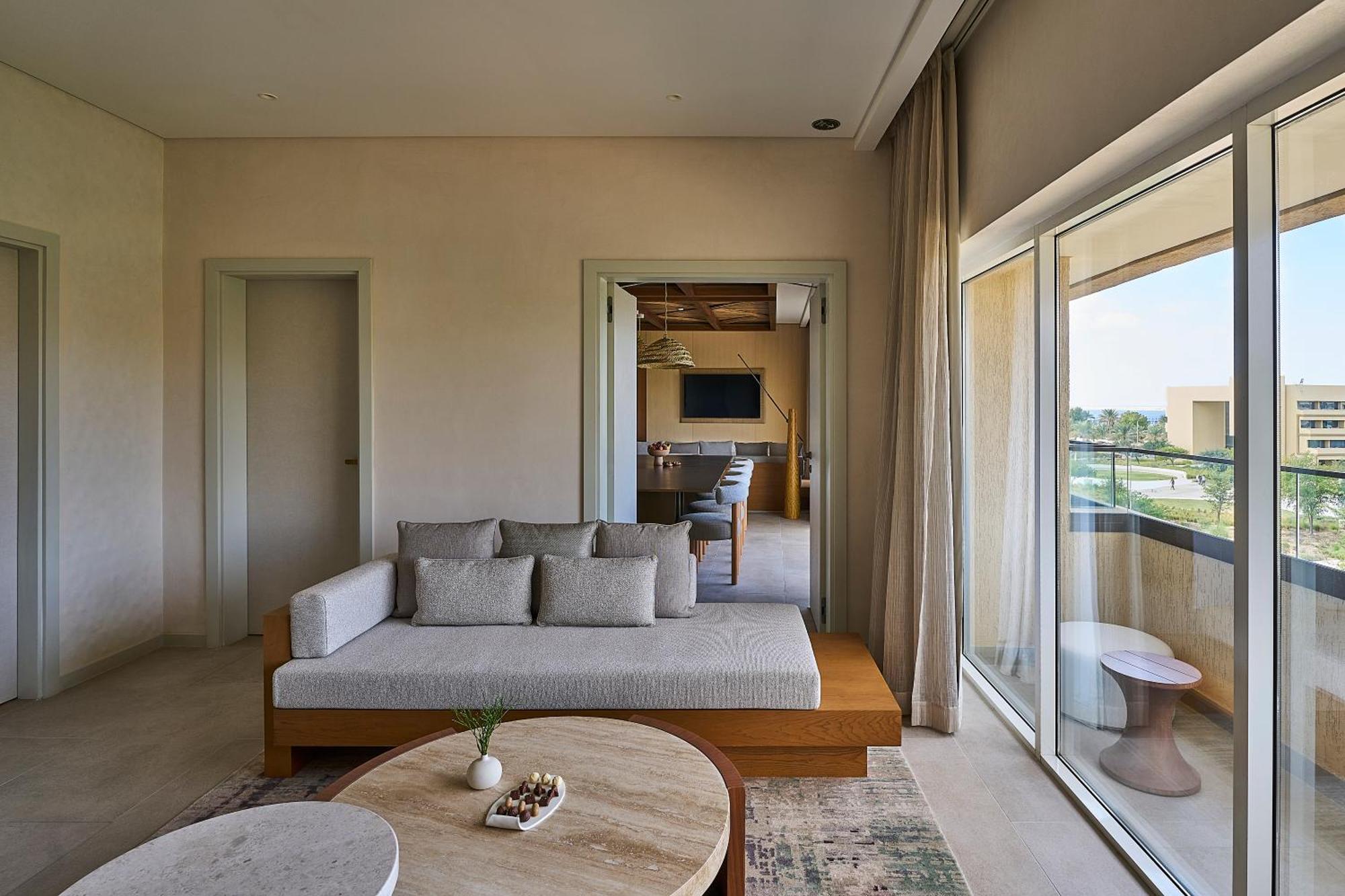 Erth Abu Dhabi Hotel Exterior foto
